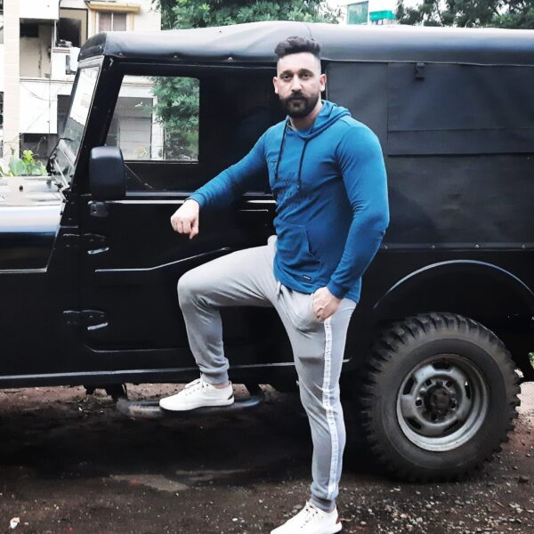 Azhar - Image 2